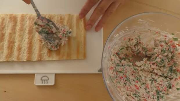 Закусочный торт / Морской Наполеон Кулинария, Еда, Закуска, Рецепт, Другая кухня, Праздничный стол, Вкусно, Видео, Длиннопост, Видео рецепт