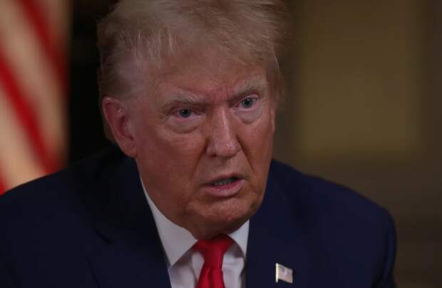 Трамп мощно накинулся на президента США Байдена и вице-президента Харрис на первом своем митинге после попытки покушения на него.