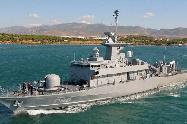 Греческий ракетный катер вошёл в акваторию Чёрного моря