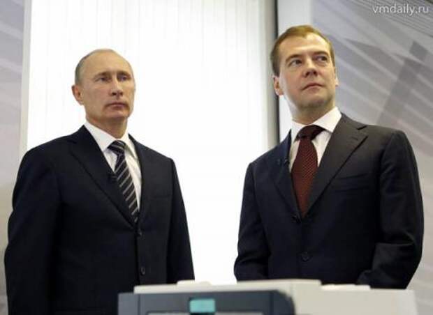 Медведев поручил подготовить предложения по продлению ответных мер России на санкции ЕС