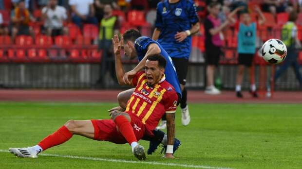 Рейес прибыл на сборы «Арсенала», но его пребывание в команде под вопросом