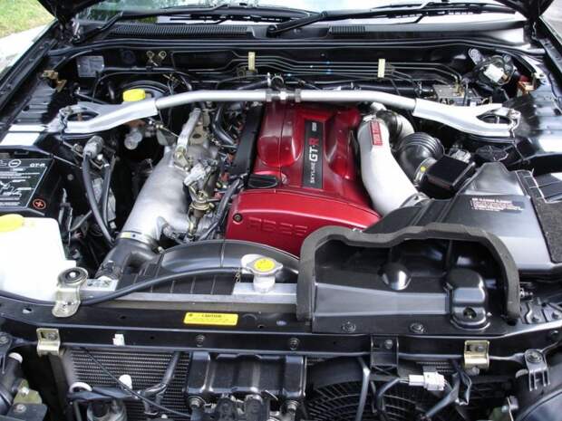Nissan GT-R R34 двигатель, капот, мотор, суперкар