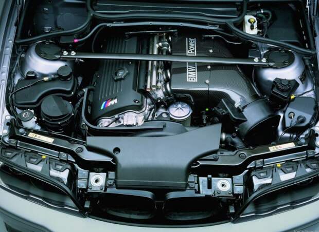 BMW E46 M3 CSL двигатель, капот, мотор, суперкар
