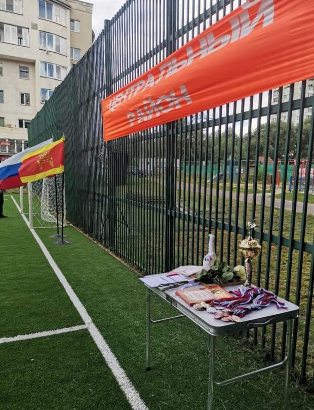 В парке Победы Твери открыли обновленную футбольную площадку