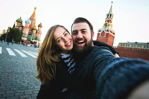 О себе любимом: увлечение селфи-фотографиями понижает уверенность человека в себе и провоцирует сильную тревожность. Результаты недавних исследований