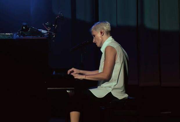 Диана Арбенина отреагировала на слухи об отмене концертов