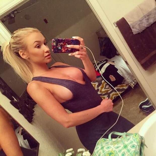 Откровенные снимки девушек в стиле sideboob (30 фото)