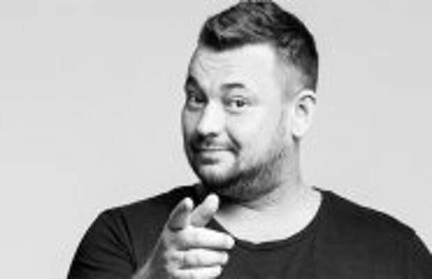 Шоу-бизнес: Фанатки резали ему ладони и угрожали облить кислотой жену: Почему Сергей Жуков просил поклонников молиться за него