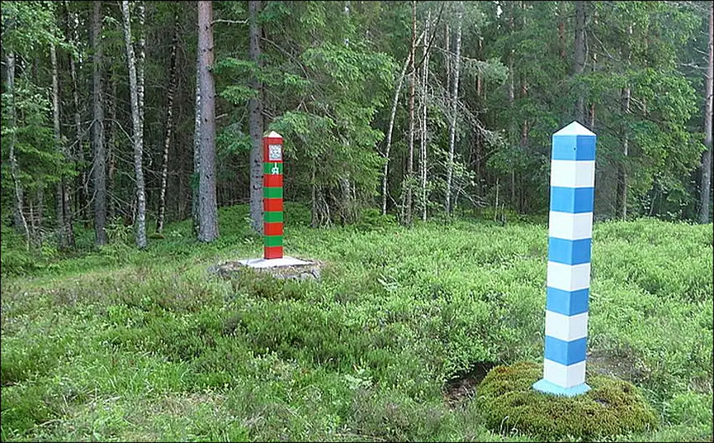 Russian border. Погран столбы на границе с Финляндией. Государственная граница России. Государственная граница Росси. Финская граница.