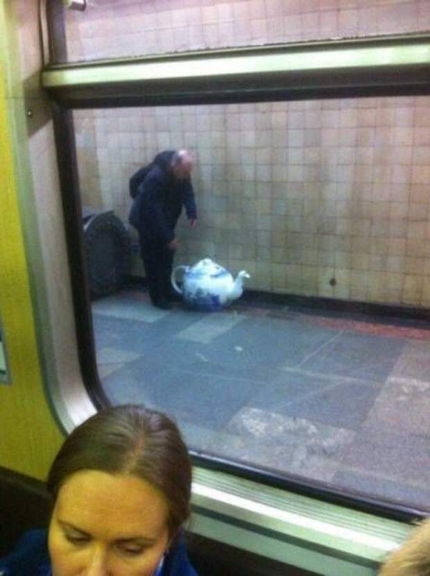 Странности в метро (32 фото)