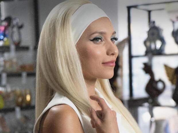 «Не виноватая я!»: Регина Тодоренко перевоплотилась в Светлану Светличную в «Небриллиантовой руке»