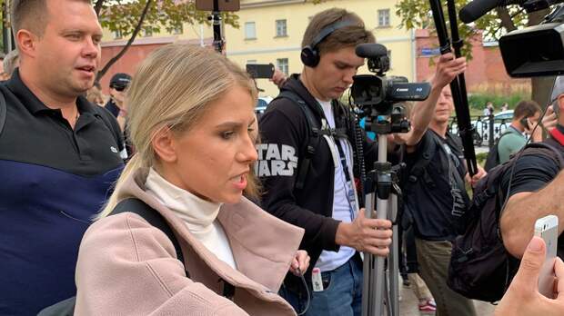 Режиссер из США фильмом «Русская рулетка» призвал москвичей не верить Навальному