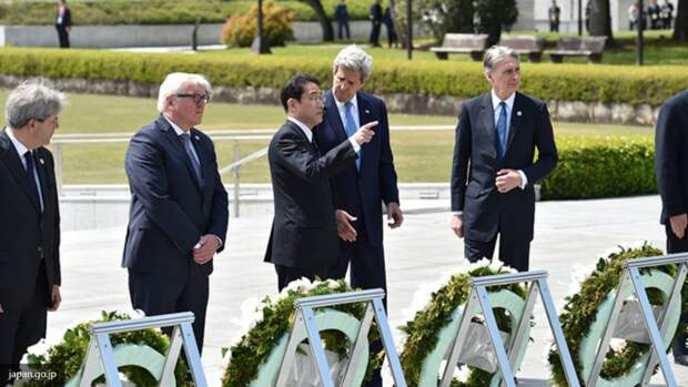 На поклон к Путину: является ли визит Абэ началом «постоднополярного мира»