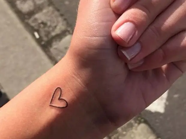 Симоронские рисунки на руках для привлечения успеха