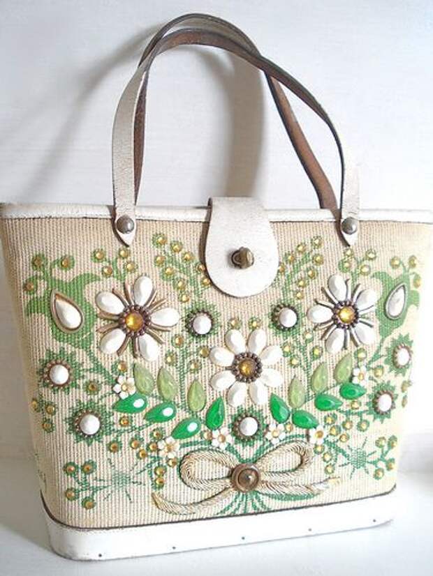 Enid Collins jewel embossed handbag. My grandmother had at least 30 or more of these bags. She liked a little glitz..here and there:): 