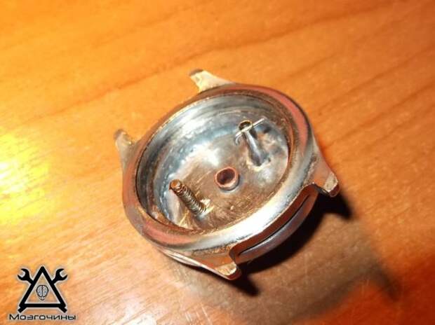 Зажигалка из наручных часов Зажигалка из наручных часов