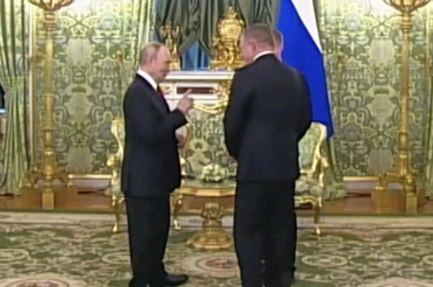 Путин посмеялся над шуткой премьера Словакии Фицо