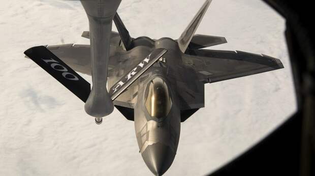 «Климатическое оружие России покарало F-22»: Коротченко спрогнозировал новые обвинения США