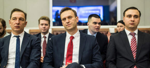 Что грозит простым сторонникам Навального, если ФБК признают экстремистской организацией
