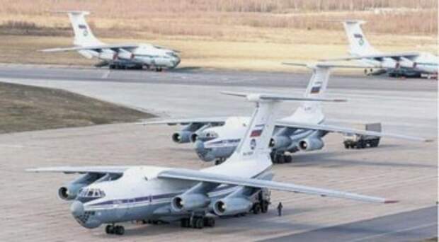 Русские военные помогают итальянцам