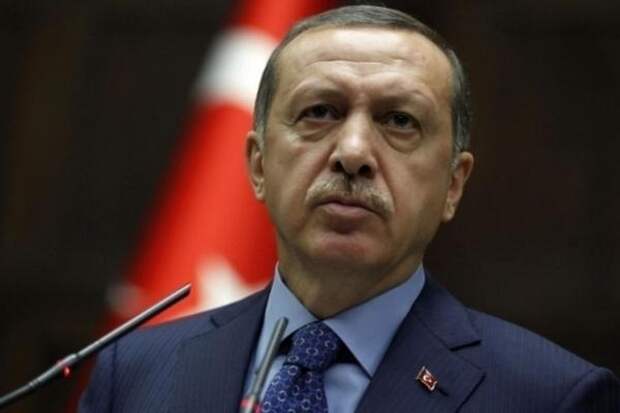 Медведев: Россия не "побежит немедленно все открывать" для Турции