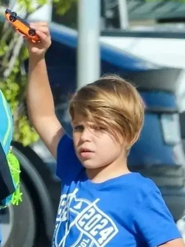 Сын Анны Курниковой и Энрике Иглесиаса