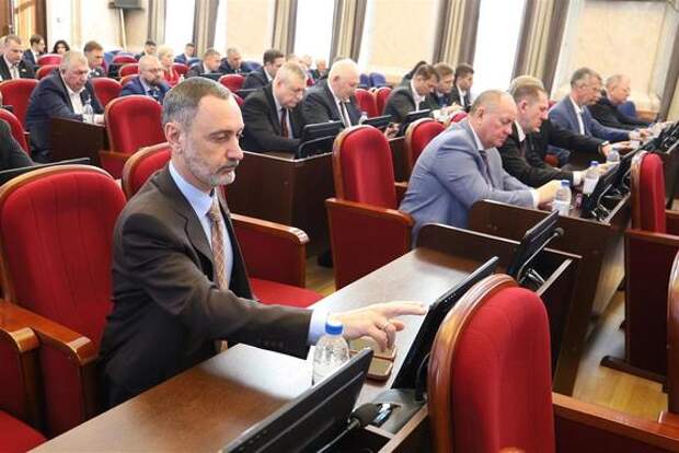 Депутаты ЗСК просят Госдуму защитить водителей со знаком Инвалид