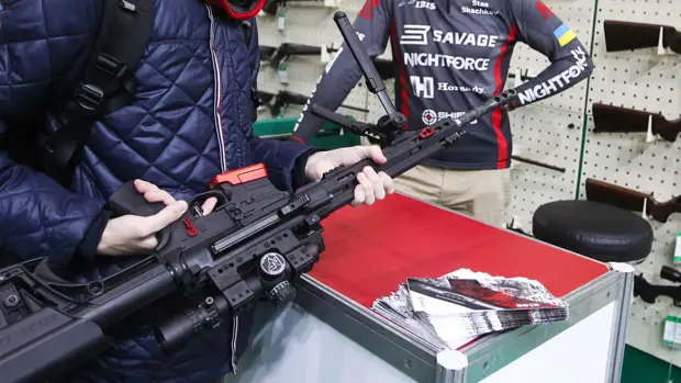 Генерал ВСУ Галушкин призвал украинцев вернуть выданное оружие