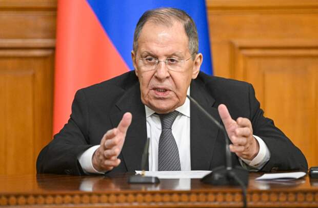 Лавров обратился к «непонятливым» политикам в Европе и напомнил об ответе России