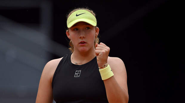 Андреева и Шнайдер стартовали с победы на турнире WTA в Мадриде в парном разряде