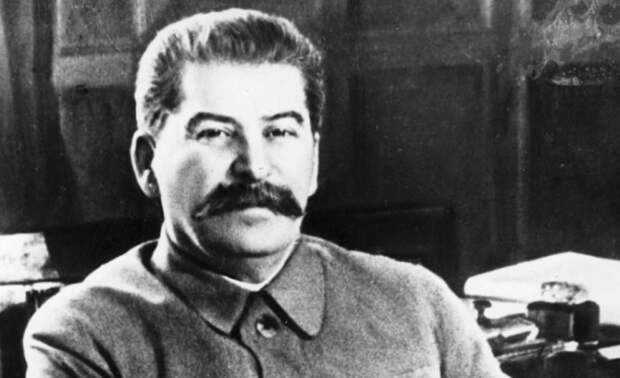 При взгляде на то, как со свободой слова обращаются американцы, сразу вспоминается Сталин При взгляде на то, как со свободой слова обращаются американцы, сразу вспоминается Сталин