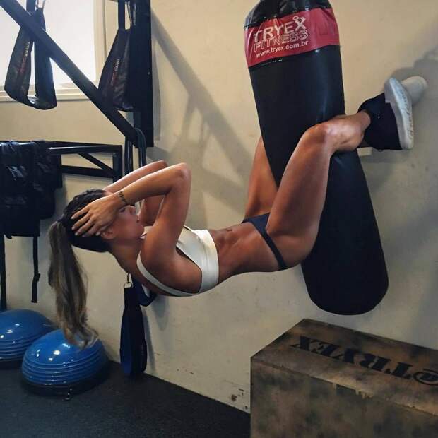 Красивые спортивные девушки