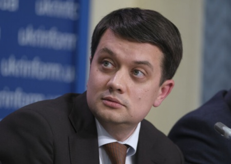 После местных выборов спикер ВР Разумков дистанциируется от «зеленой власти»