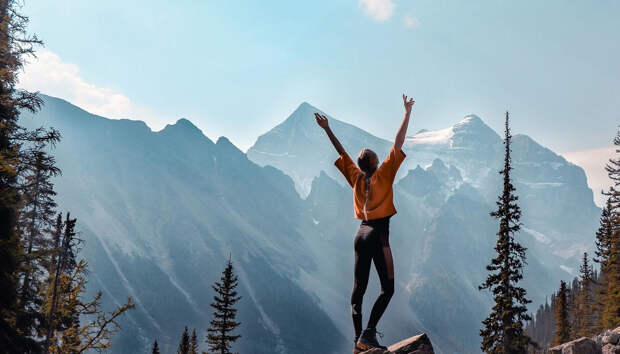 В сети фото лайнера Celestyal Journey в Дохе: высадят 200 россиян