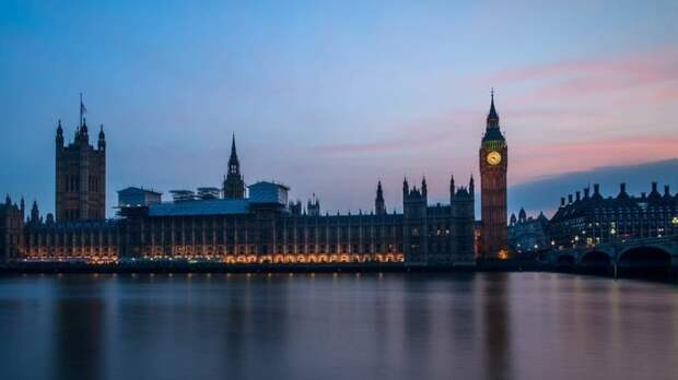 Британцы раскритиковали провальный курс Лондона на «дешевые деньги»