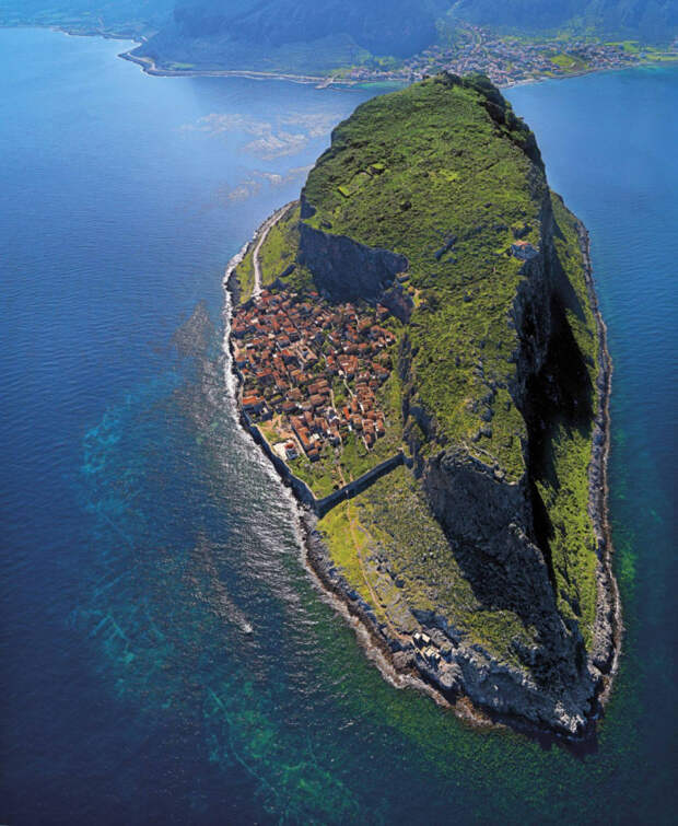 самые необычные и красивые места в мире