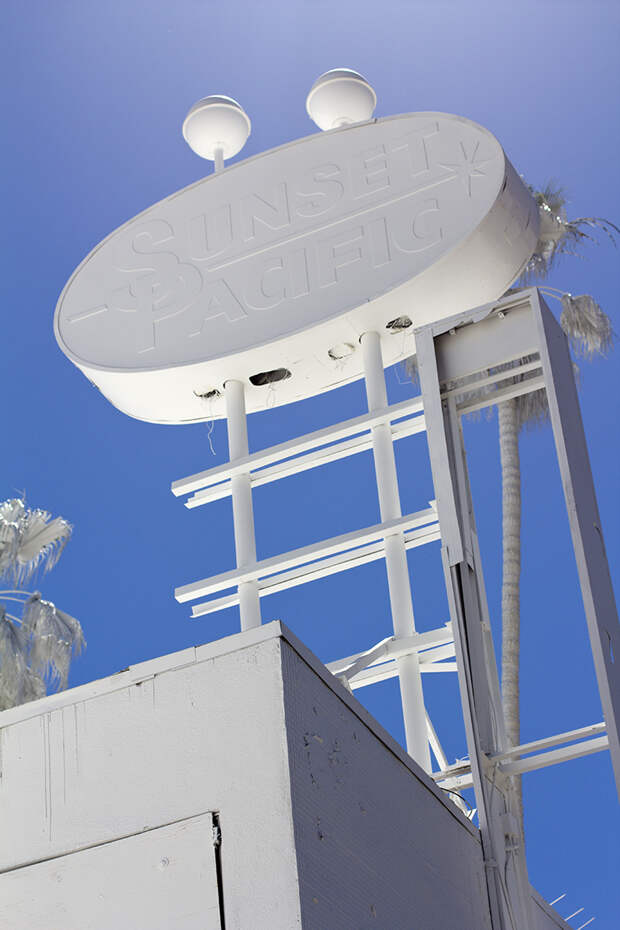 Sunset Pacific Hotel Projection LA Vincent Lamouroux