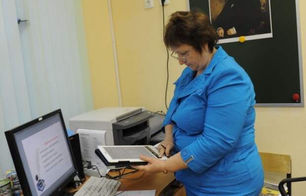 Закрытые из-за карантина по гриппу российские школы будут учить детей онлайн