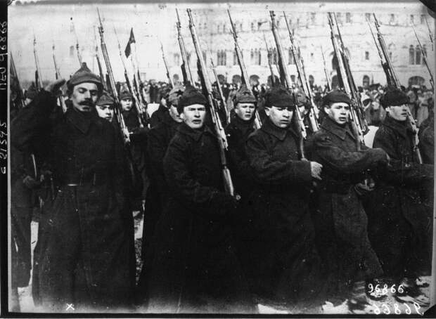Советская Россия в годы революции