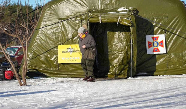 Украинцы в обесточенном Берлине открыли бесплатный «Пункт несокрушимости»