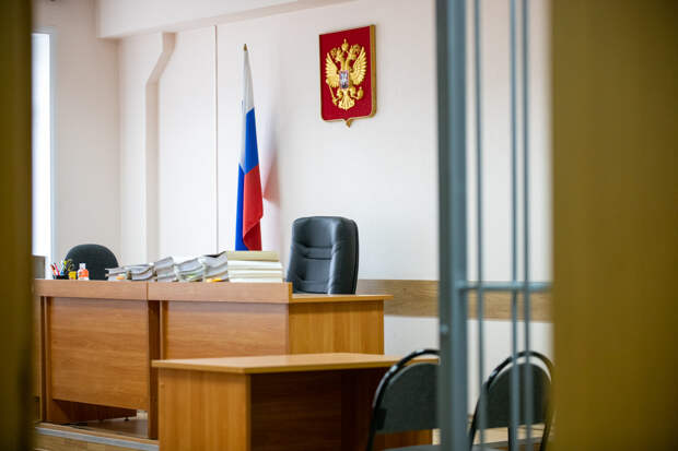 В Арсеньевском районе главу администрации оштрафовали на 10 тысяч рублей