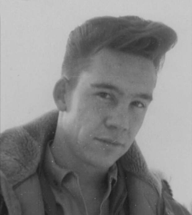 19. Боб Росс на службе в американских ВВС, приблизительно 1961-1981 19. Боб Росс на службе в американских ВВС, приблизительно 1961-1981 знаменитости, редкие, фотографии
