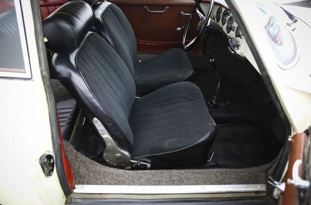 Полувековой сон: Porsche 356B Super 1963 года продают на eBay