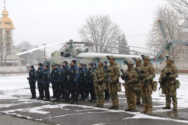 Командующий НГУ: Украина сможет долго воевать и не уступит своих земель