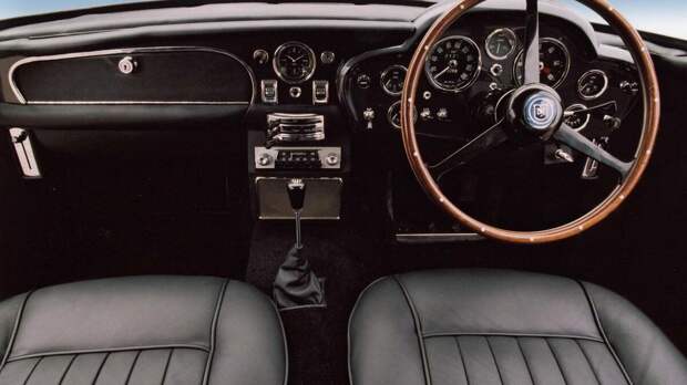 Aston Martin начинает сборку легендарного DB5
