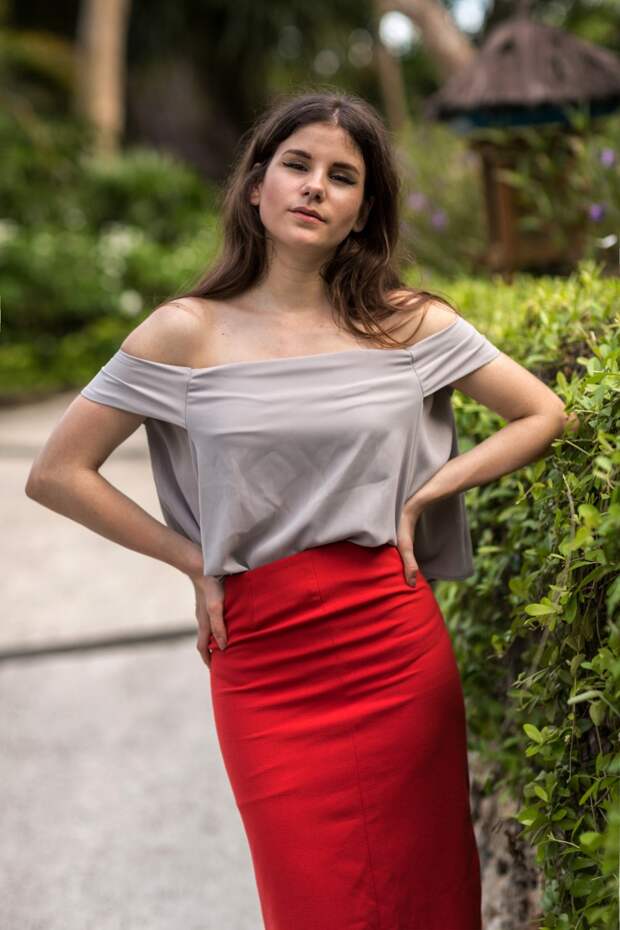 The-Fashion-Fraction-Summer-Outfit-Idea-Best-Pencil-Skirt-Swiss-Fashion-Blog-Schweizer-Mode-Blog-Aquazzura-Wild-Things-11