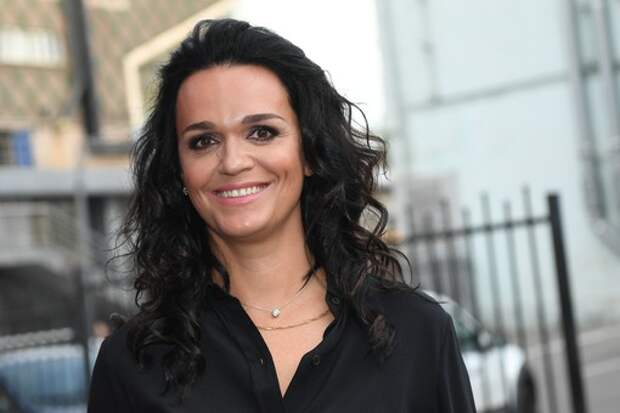 Волочкова призвала хейтеров Славы попробовать самим петь и танцевать на сцене