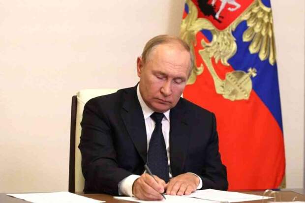 Путин установил День памяти жертв геноцида советского народа