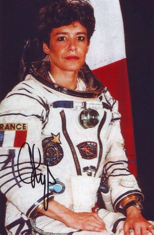 первая французская женщина-космонавт Клоди Эньере. Фото
