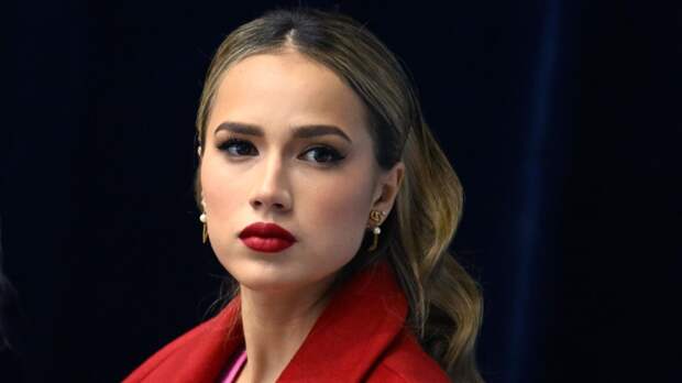 Загитова показала новый образ, подписчики оценили